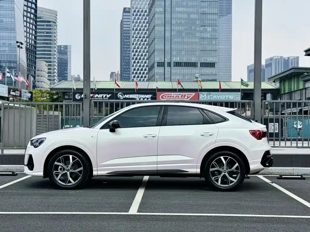 Audi Q3 Sportback — миниатюра 16