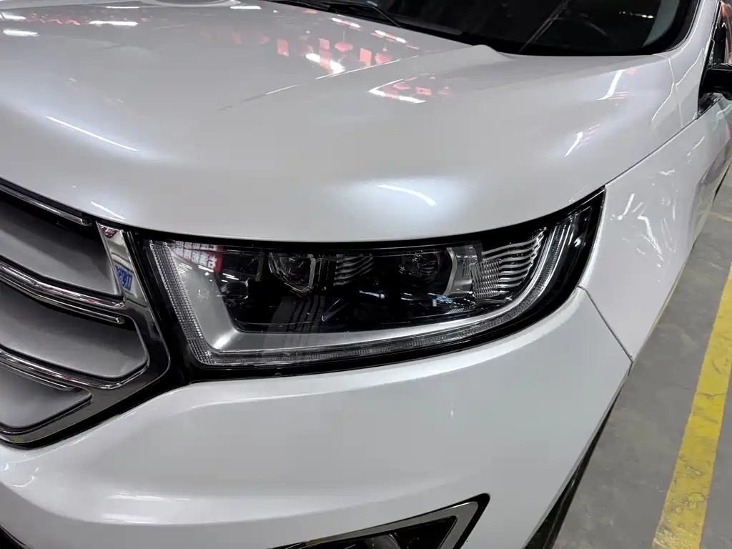 Ford Edge — миниатюра 4