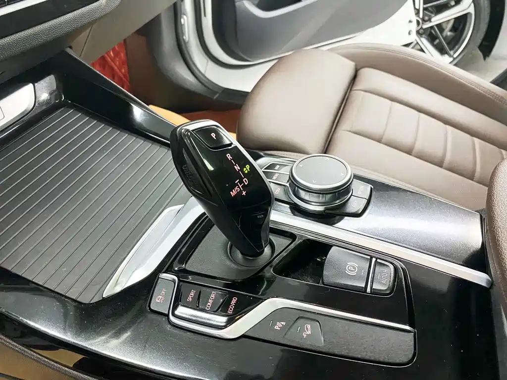 BMW X3 — миниатюра 10