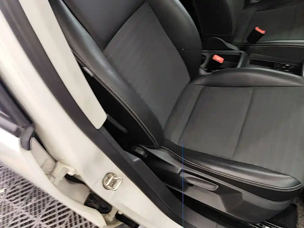 Volkswagen Tiguan — миниатюра 25