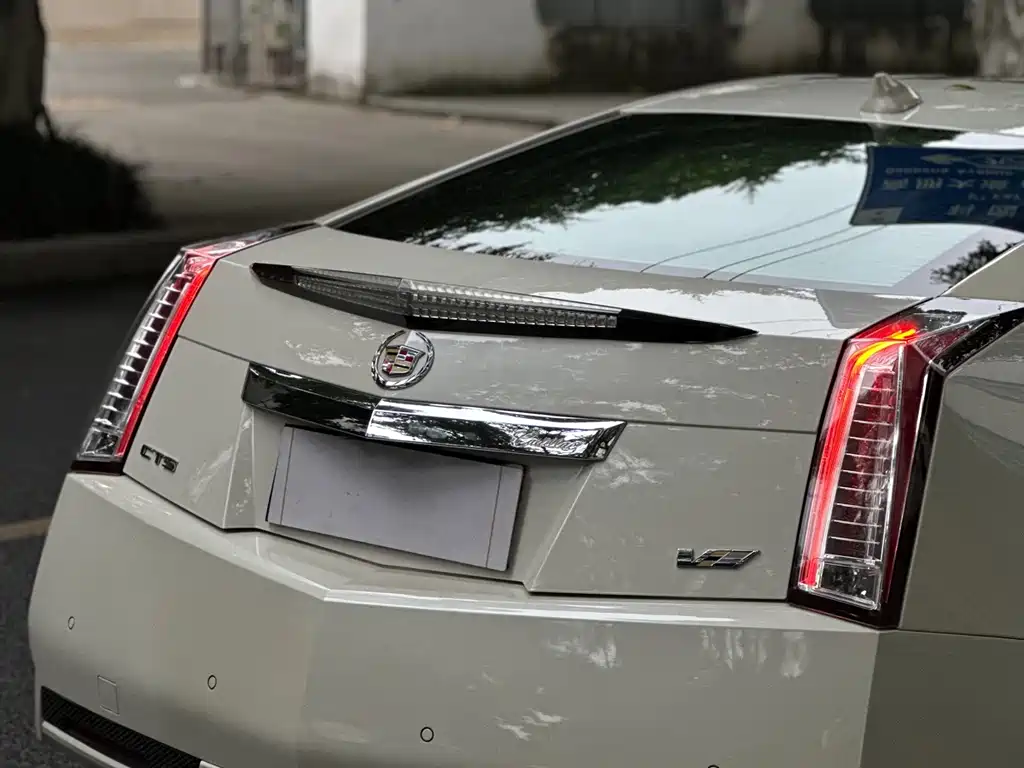 Cadillac CTS — миниатюра 6