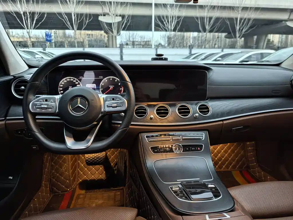Mercedes-Benz E-Class E 2019 E 200 L Sport 4MATIC