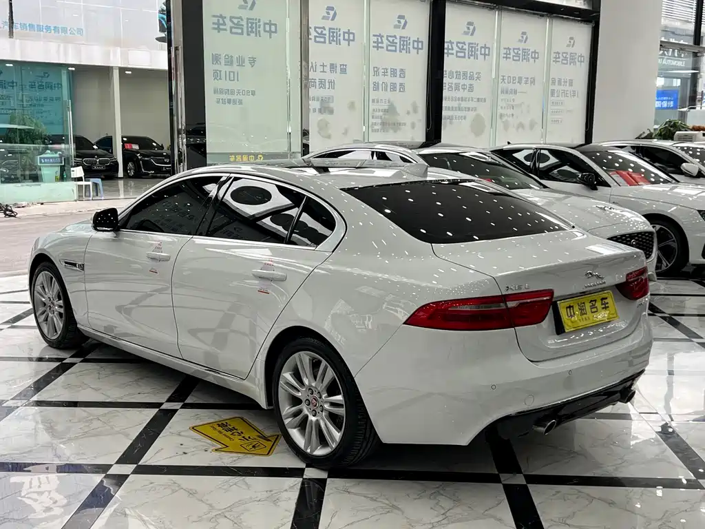 Jaguar XEL 2.0T 200PS Premium Edition, фото 16