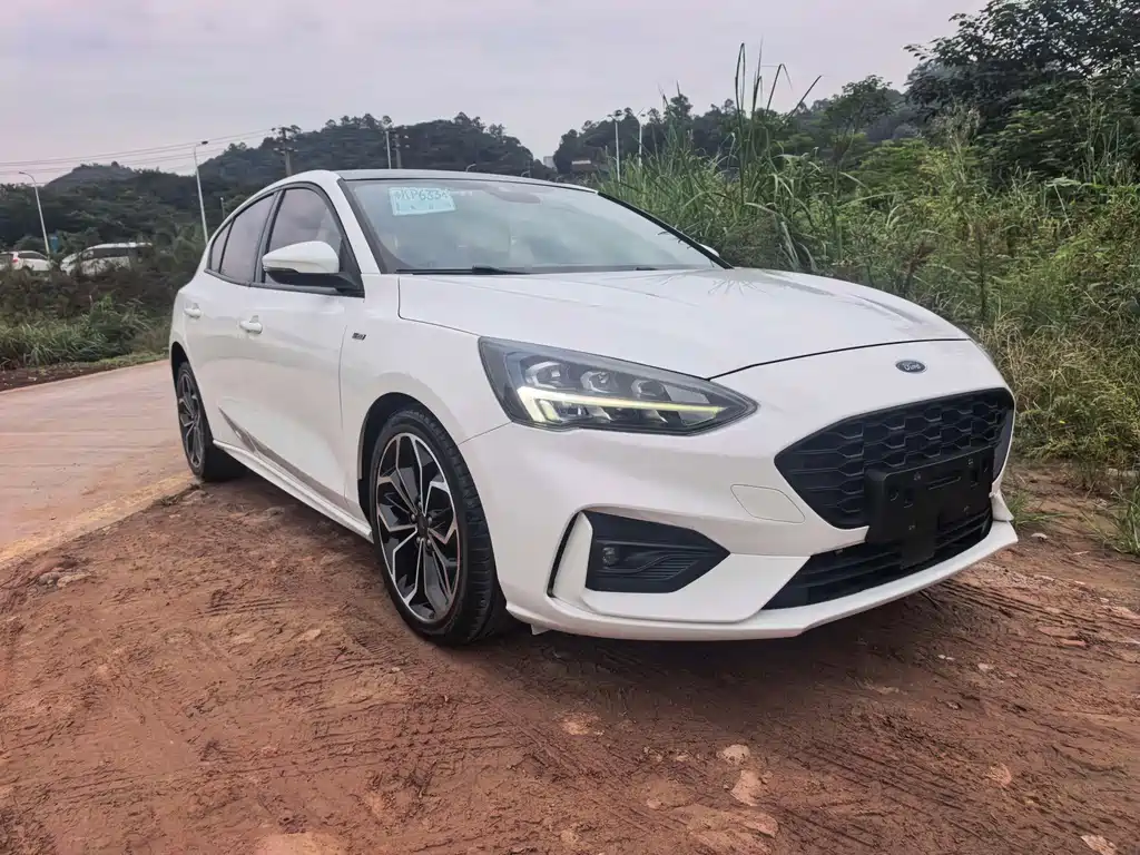 Ford Focus — миниатюра 3
