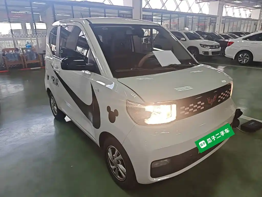 Wuling MINIEV — миниатюра 4
