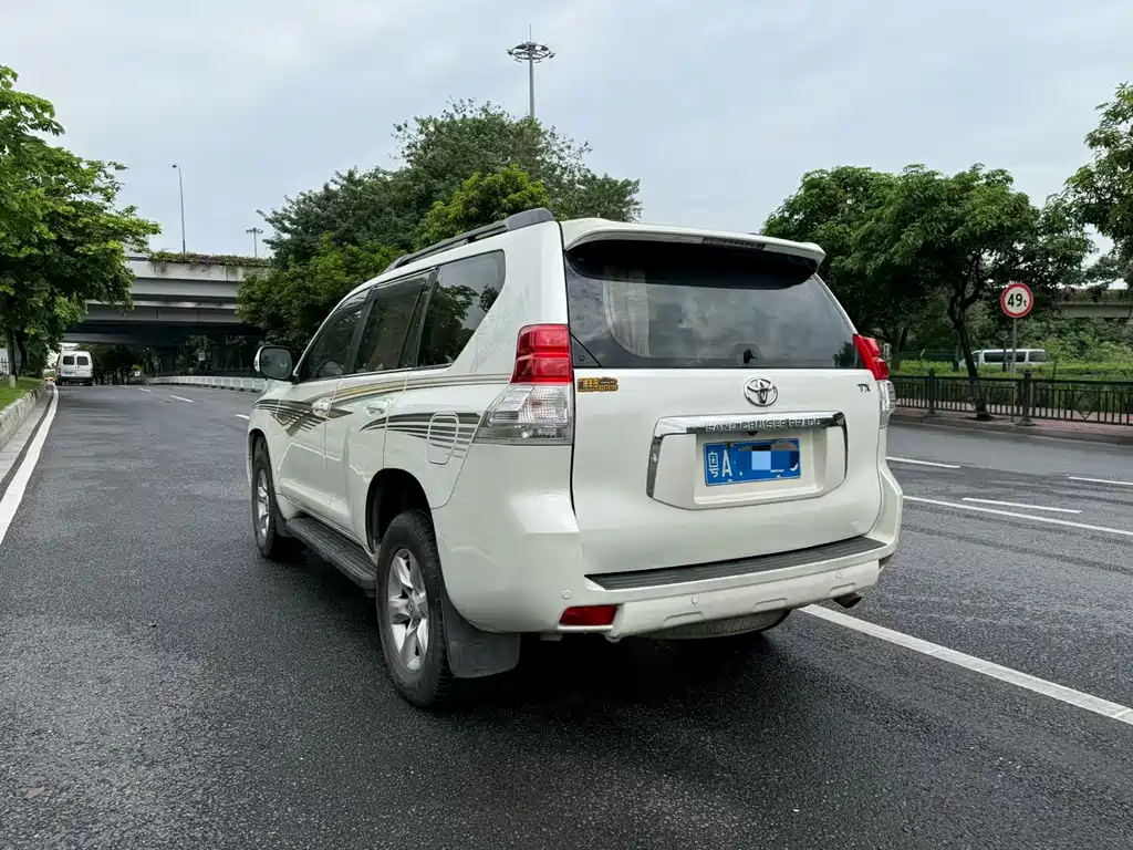 Toyota Prado (Import) — миниатюра 4