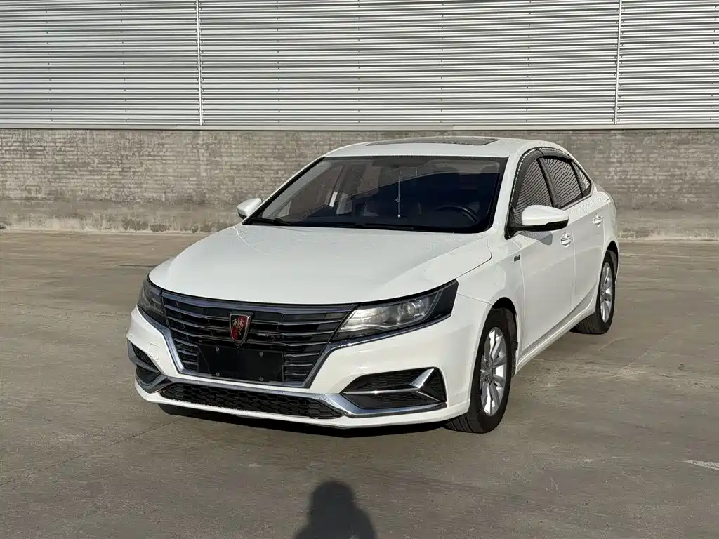 ROEWE  I6 NEW ENERGY