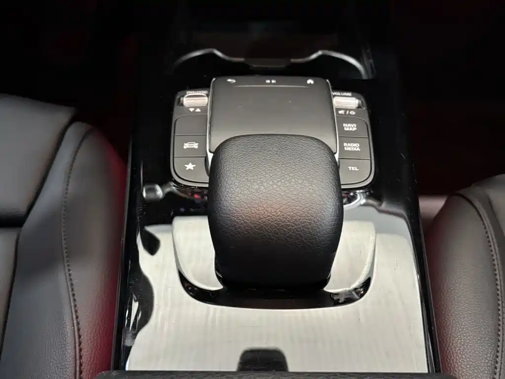Mercedes-Benz A-Class 2022 — фото 16