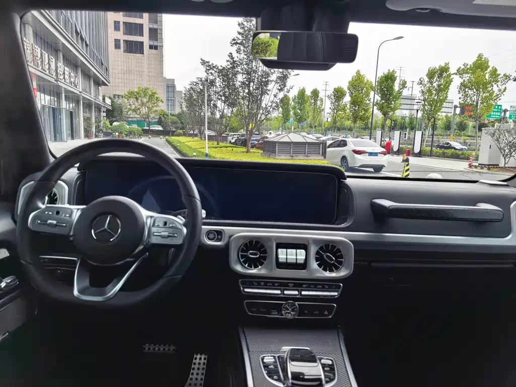 Mercedes-Benz G-Class — миниатюра 11