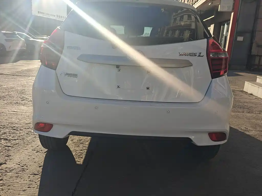 TOYOTA YARIS L ZHIXUAN