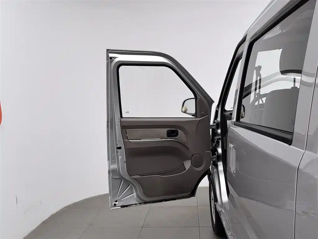Wuling Rongguang 2011 1.2L