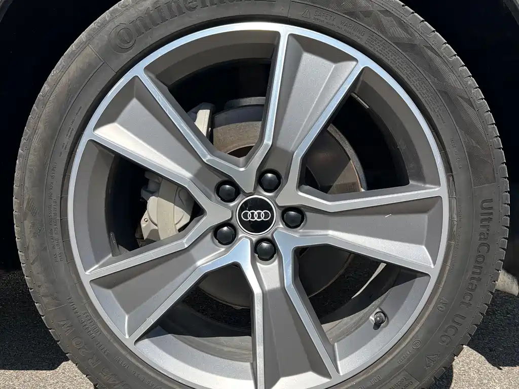 Audi Q5L — миниатюра 14