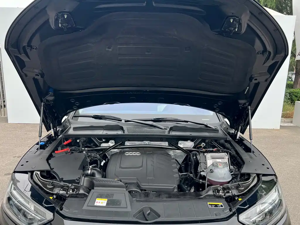 Audi Q5L — миниатюра 12