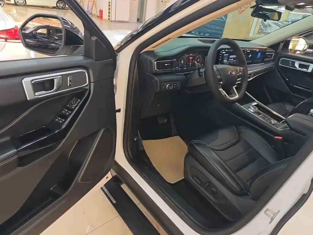 Ford Explorer — миниатюра 16