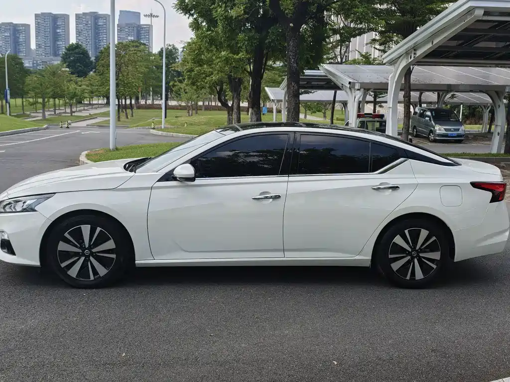 Nissan Teana — миниатюра 5