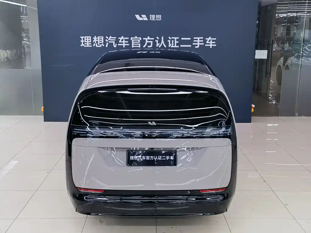 Li Auto MEGA 2025 Ultra