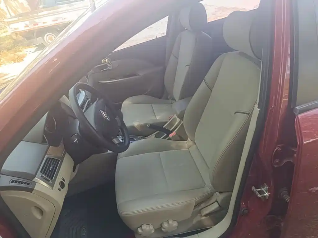 Buick Excelle — миниатюра 15