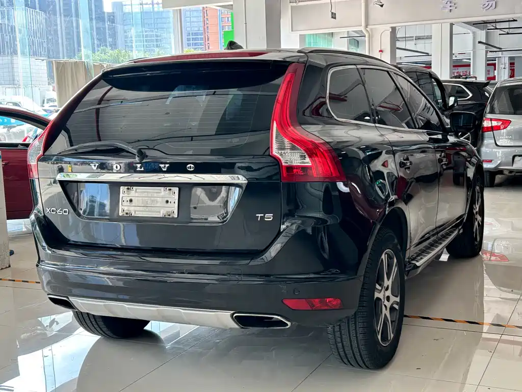 Volvo XC60 (Import) — миниатюра 4