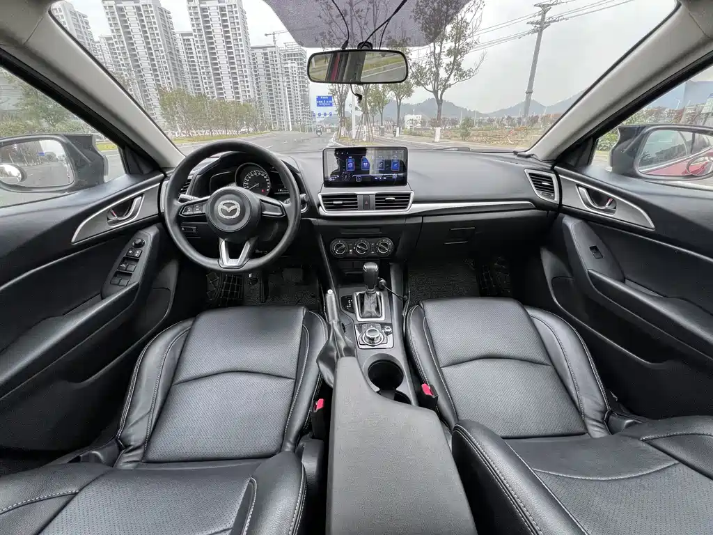 Mazda 3 Axela 2017 Sedan 1.5L Auto Comfort Type China V
