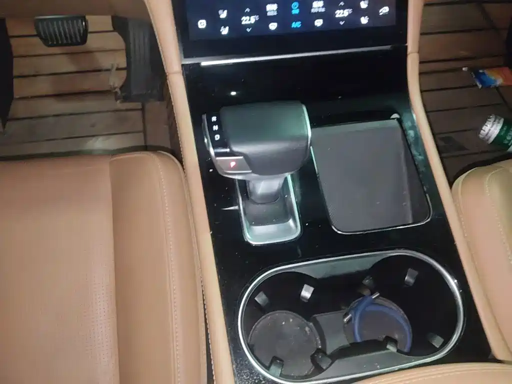 Li Auto Li ONE — миниатюра 14