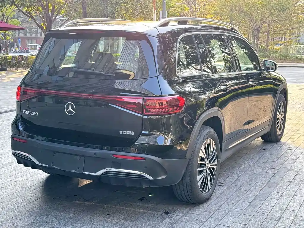 Mercedes-Benz EQB — миниатюра 5