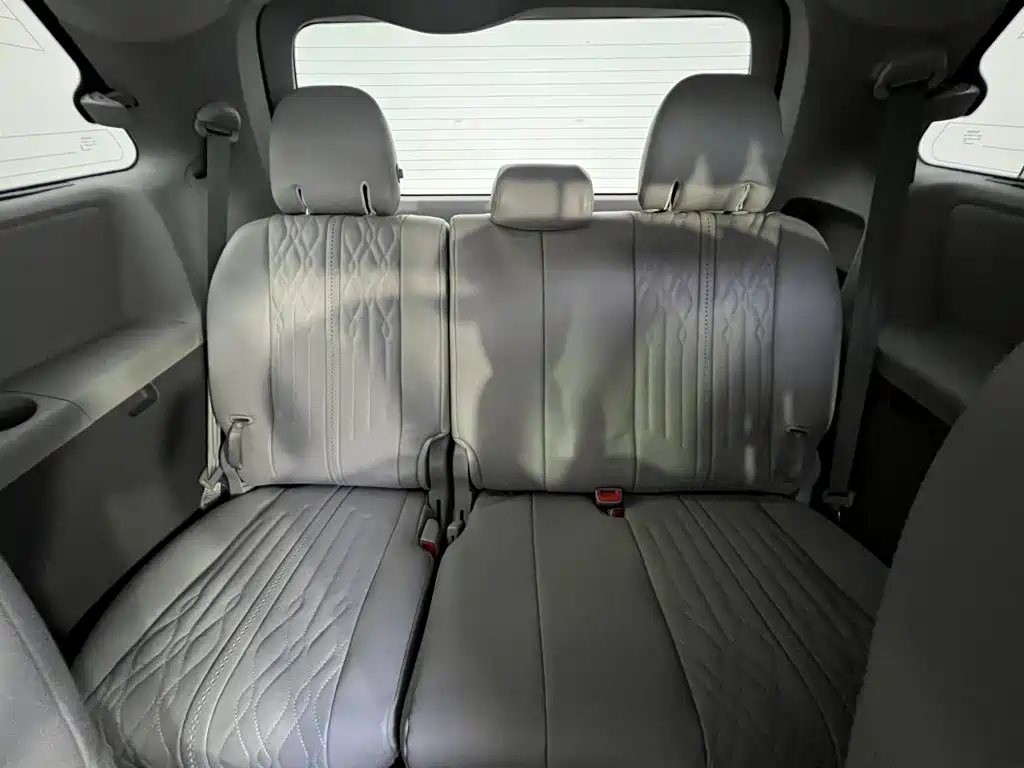 Toyota Sienna 3.5L 2WD L, фото 11