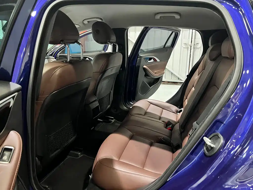 Infiniti QX30 — миниатюра 6