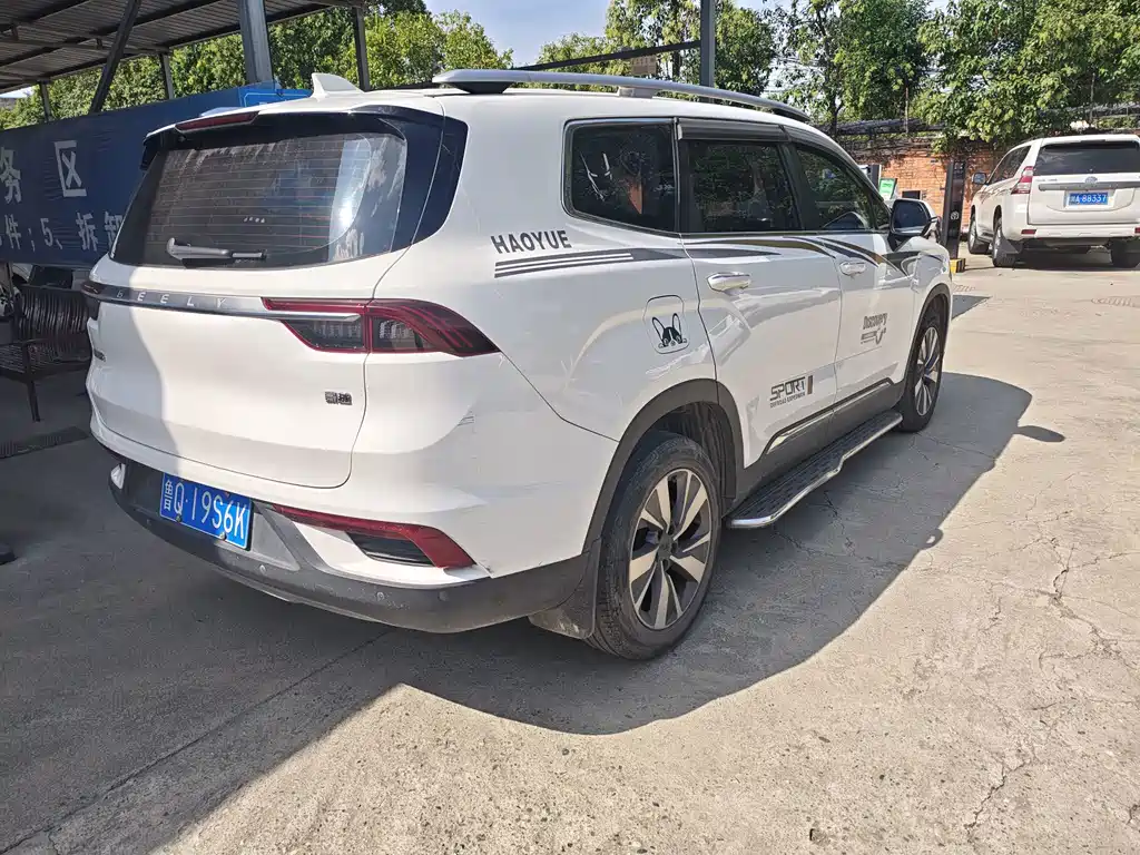 Geely Haoyue — миниатюра 14
