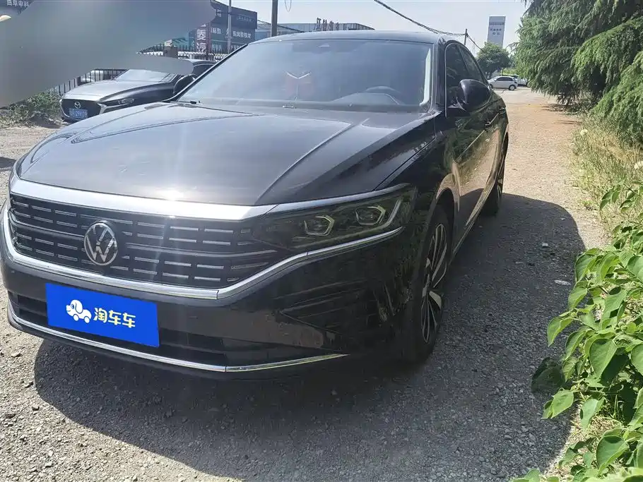Volkswagen Passat 2023