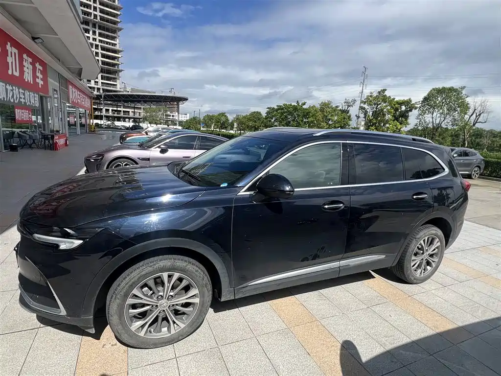 Buick Envision Plus Plus 2022 Plus 652T мест Luxury