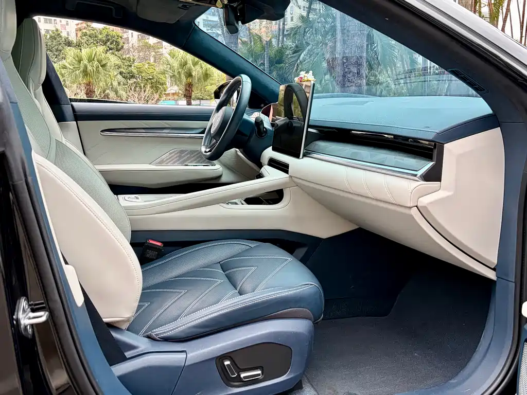 ZEEKR EXTREME KRYPTON 001