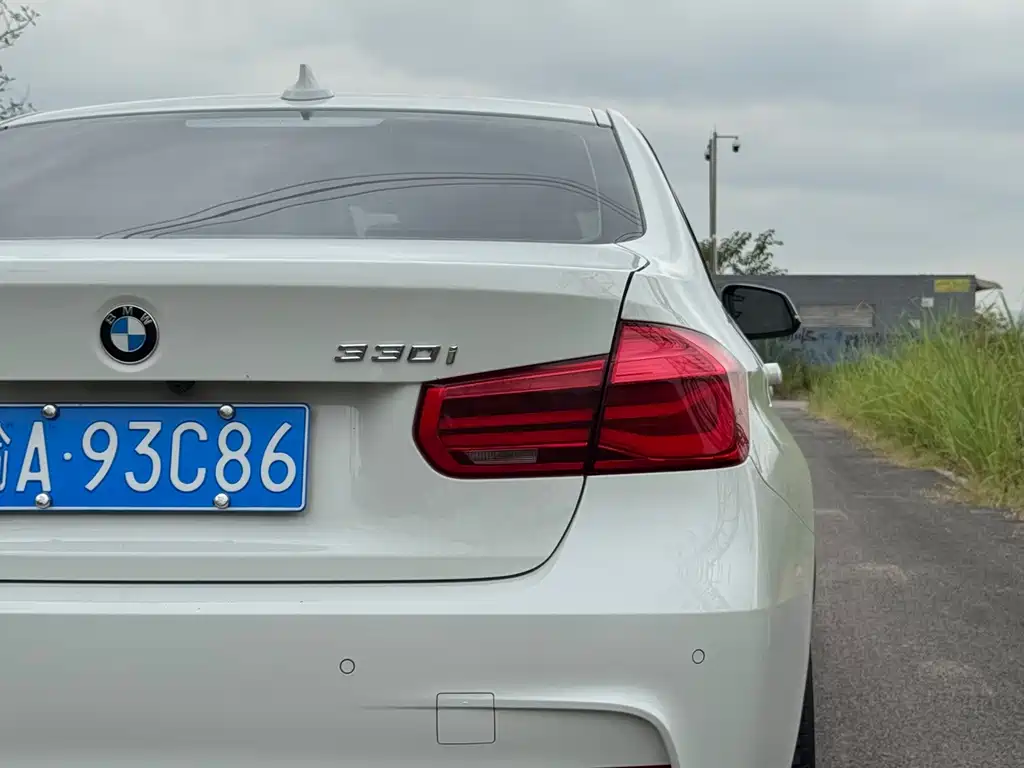 BMW 3 Series — миниатюра 5