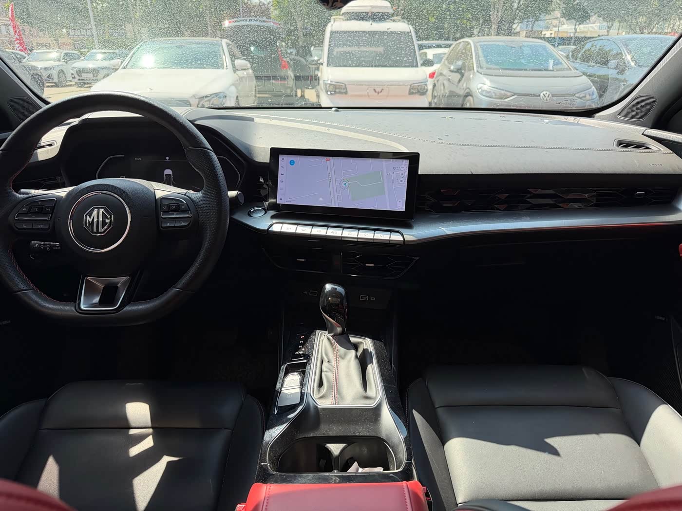 MG MG5 1.5 л 2023 г. шампань/коричневый, пробег 15000 км