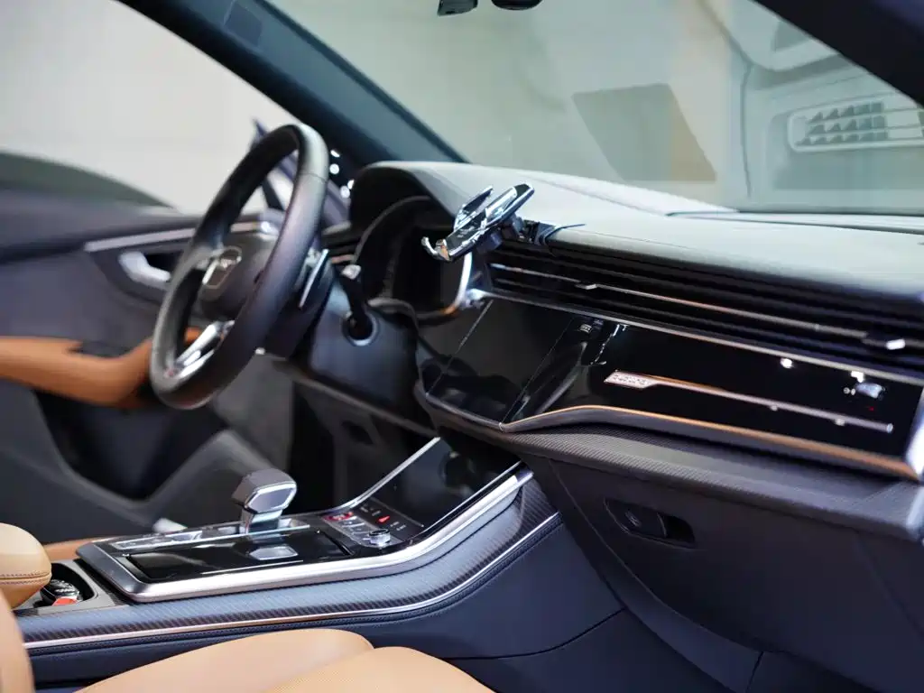 Audi RS Q8 — миниатюра 29