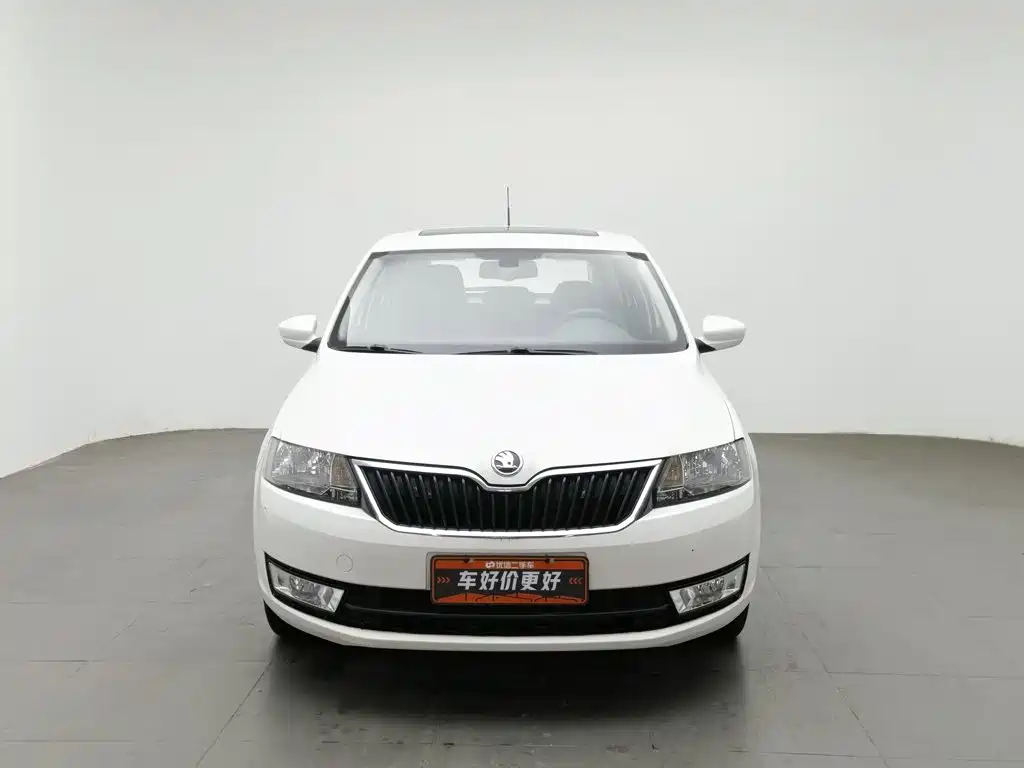 Skoda Rapid Spaceback — миниатюра 3