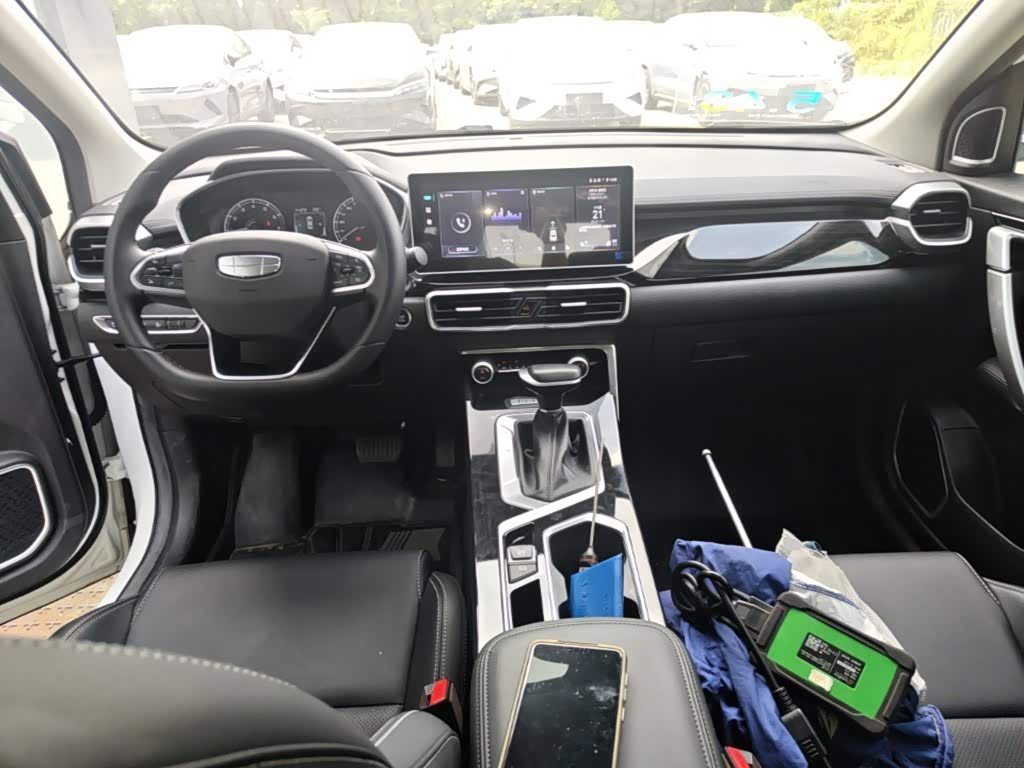 Geely Binyue 1.5 л 2025 г. Белый, пробег 6500 км