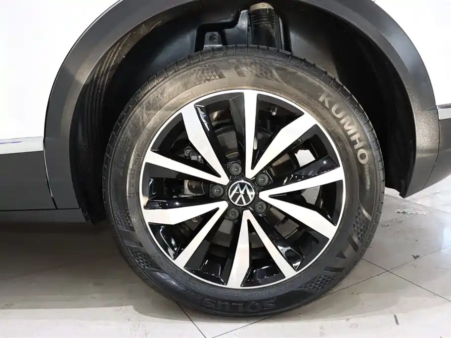 VOLKSWAGEN T ROC EXPLORING SONGS