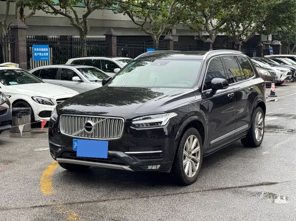 Volvo XC90 — миниатюра 2
