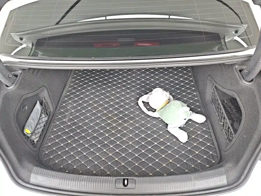 Audi A4L — миниатюра 19