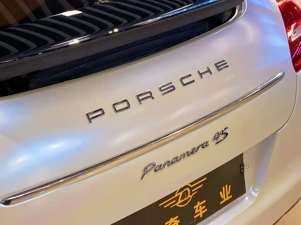 Porsche Panamera — миниатюра 8
