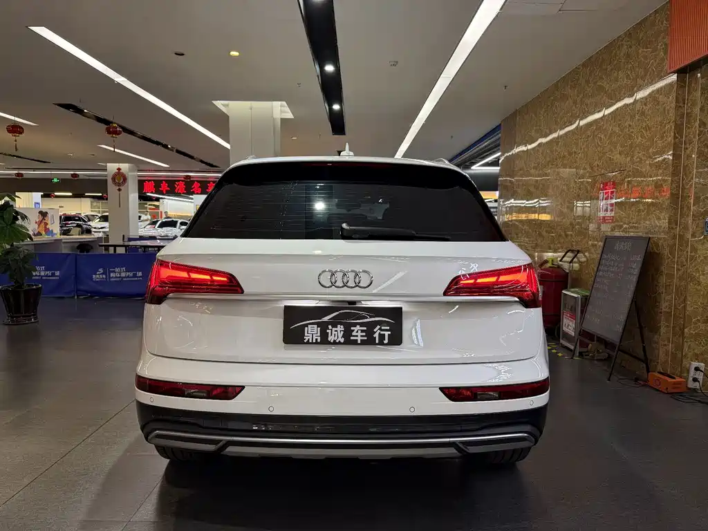 Audi Q5L — миниатюра 5