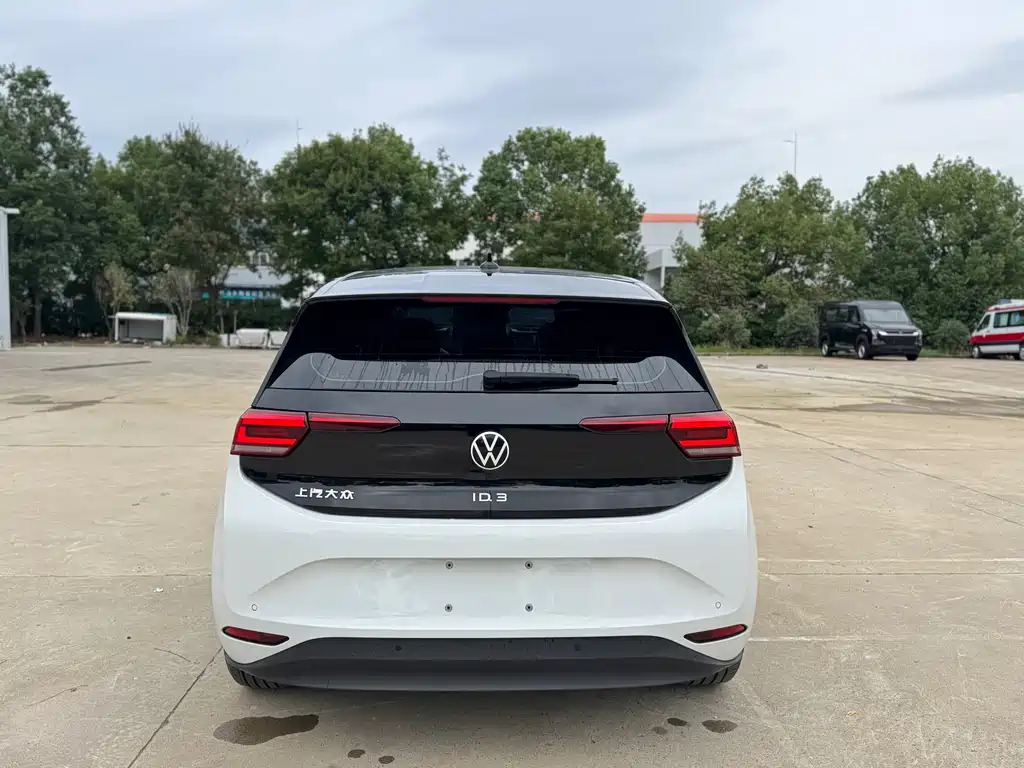 Volkswagen ID.3 — миниатюра 8