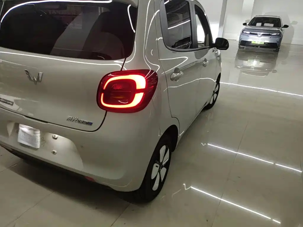 Wuling MINIEV — миниатюра 8