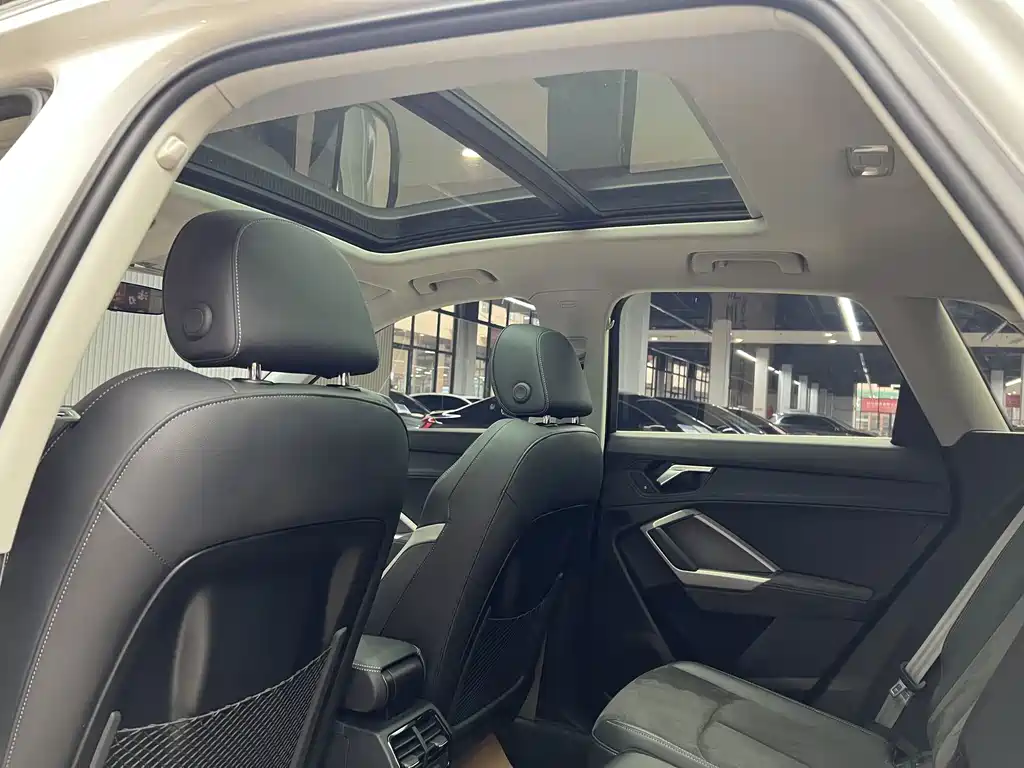 Audi Q3 — миниатюра 14