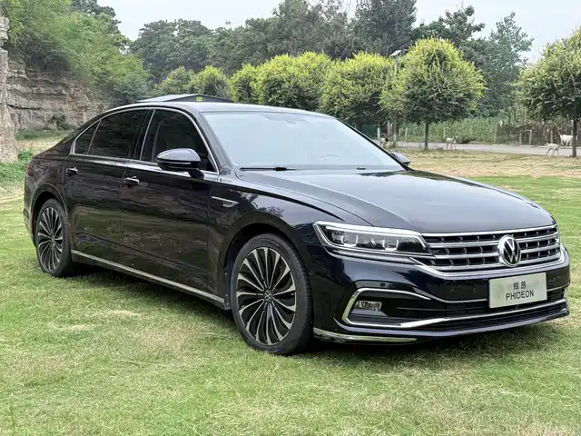 Volkswagen Phideon