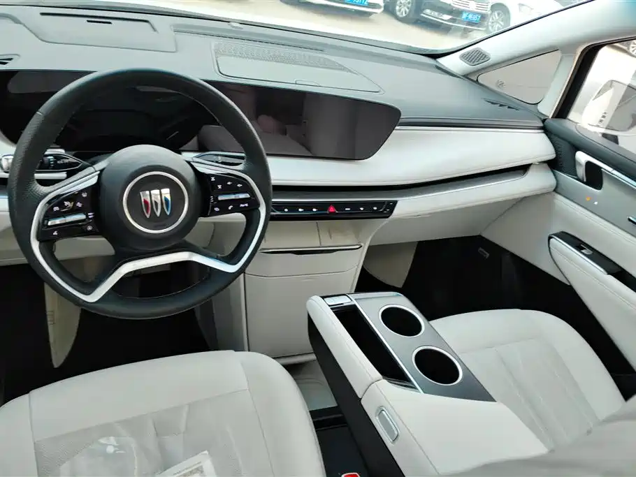 BUICK GL8 NEW ENERGY