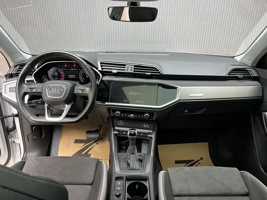 Audi Q3 — миниатюра 12