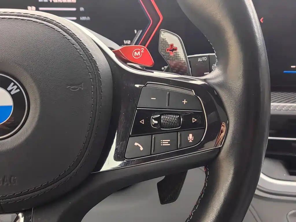 BMW XM — миниатюра 17