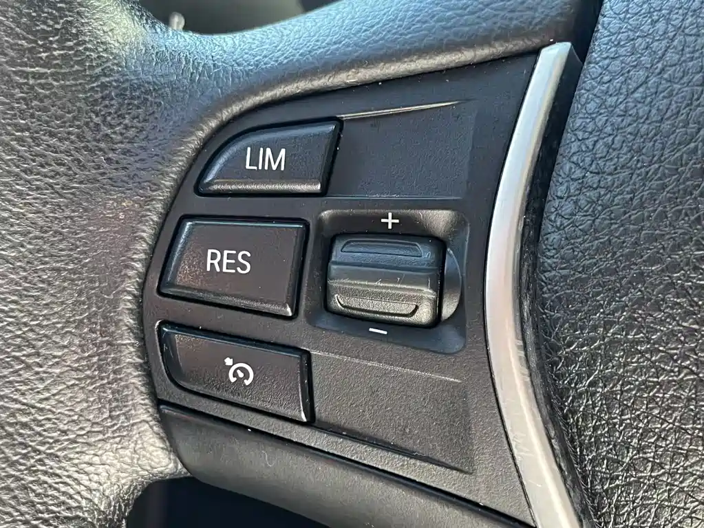 BMW 3 Series — миниатюра 22