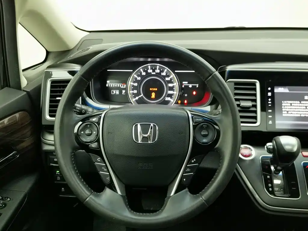 Honda Elysion — миниатюра 11